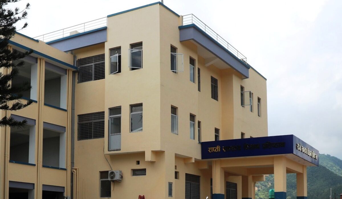 राप्ती स्वास्थ्य विज्ञान प्रतिष्ठानको जग्गा अतिक्रमणले विकासका काम अवरुद्ध