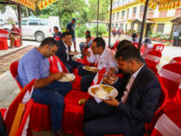 राष्ट्रिय धान दिवस: खुमलटारमा धान रोपाइँ र दही–चिउराको रमाइलो (तस्विरहरु)