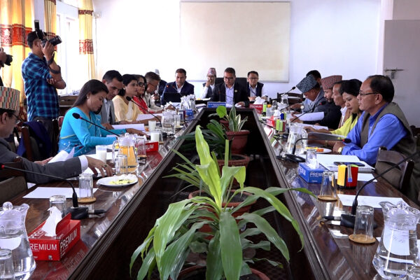 राष्ट्र बैंकलाई अर्थ समितिको कडा निर्देशन: पाँच दिनभित्र पुनः प्रतिवेदन बुझाउ