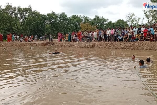 सिरहा: पानी जमेको खाल्डोमा डुबेर एकै परिवारका तीन बालबालिकाको दुःखद मृत्यु