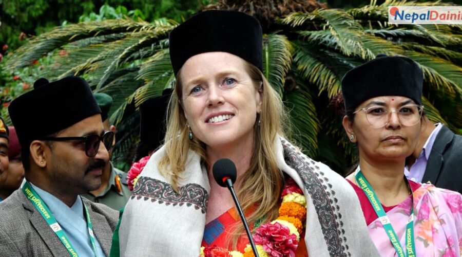 अमेरिकी संस्कृतिविद् डा. आनाले भानु जयन्तीमा नेपाली श्लोक वाचन गरेर सबैको मन जिते