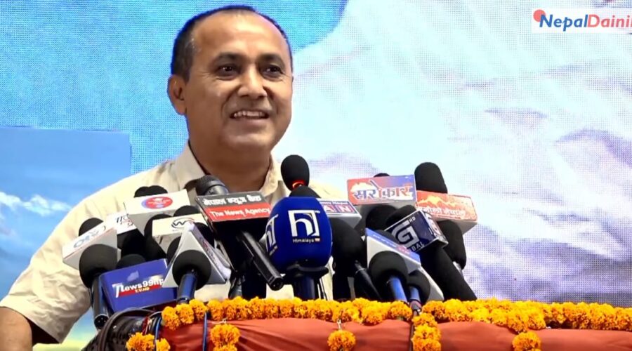 आलोचनामा अल्झिँदा कांग्रेस गन्तव्यमा पुग्न सक्दैन : विश्वप्रकाश शर्मा