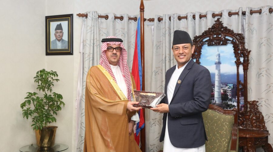 सभामुख अर्यालसँग साउदी राजदूतको शिष्टाचार भेट, संसदीय सहकार्य र लगानीबारे छलफल
