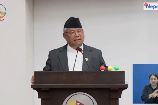 सरकारको सय दिन : आङदेम्बेको कडा आलोचना — ‘प्रधानमन्त्री भाइरल होइन, जिम्मेवार बन्नुपर्छ’