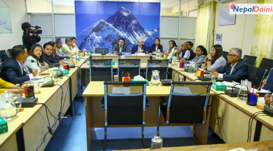 उद्योग तथा वाणिज्य र श्रम तथा उपभोक्ता हित समितिको बैठक सुरु, सांसदहरू सहभागी