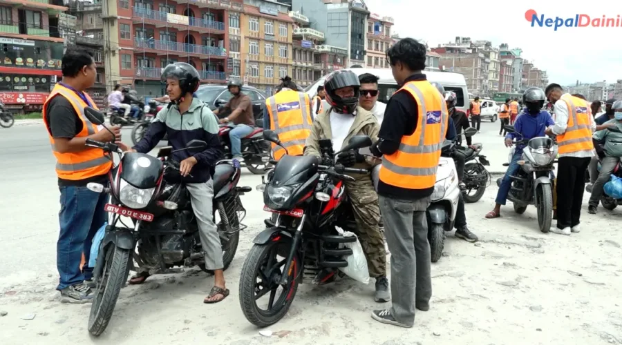 ‘ट्राफिकलाई मात्र दोष दिएर हुँदैन, राइडरले आफ्ना कमजोरी पनि सच्याउनुपर्छ’ — स्वतन्त्र चालक फाउण्डेशन