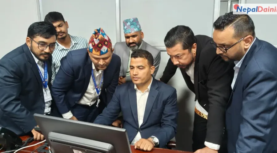 ऊर्जा र पर्यटनमन्त्रीले गरे ‘हेलो सरकार’ शाखाको निरीक्षण, गुनासो व्यवस्थापनमा जोड