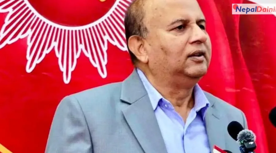 एमाले पुनर्गठन प्रतिवेदन लेख्ने जिम्मा बादल र शंकर पोखरेललाई