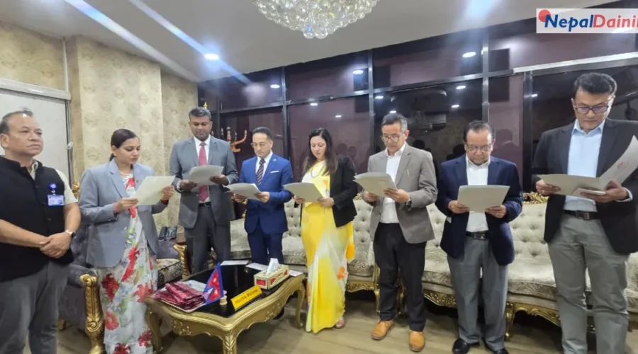 ६ स्वास्थ्य विज्ञान प्रतिष्ठानका नवनियुक्त उपकुलपतिले लिए शपथ