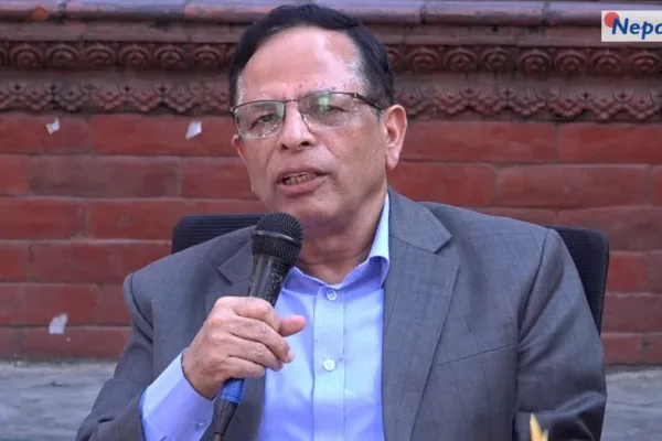 परीक्षा र सिकाइ प्रणाली नसुधारी शिक्षा सुधार सम्भव छैन : डा. महाश्रम शर्मा