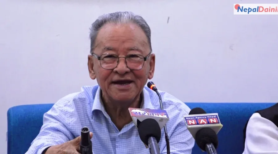 नेपाल अब दुई होइन, तीन ढुङ्गाबीचको तरुल बन्यो : परराष्ट्रविद् श्रेष्ठ