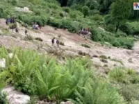 बझाङमा बोलेरो जीप दुर्घटना : ३ को मृत्यु, १३ घाइते, गम्भीर घाइतेलाई हेलिकोप्टरबाट उद्धार