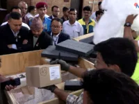 संसदीय अर्थ समितिले गर्यो त्रिभुवन विमानस्थलको अध्यागमन र भन्सार कार्यालयको स्थलगत अनुगमन