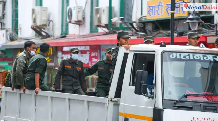 गणेश नेपाली प्रकरणपछि सडक छाडेका नगर प्रहरी फेरि मैदानमा