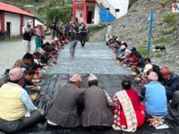 जातीय विभेद र छुवाछुत अन्त्यका लागि मुगुमा सामूहिक सहभोज, एकै थालमा खाएर दिए समानताको सन्देश