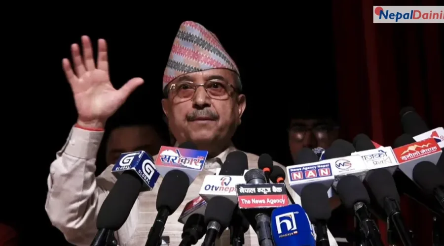 व्यक्ति जोडेर मात्र बनाइएको एकताले वीपीको उचाइ छुन सक्दैन : पूर्णबहादुर खड्का