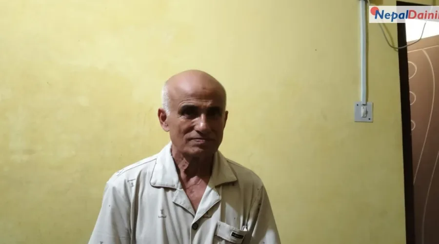 सात बुँदे मागसहित डा. गोविन्द केसी धनगढीमा सत्याग्रह बस्दै
