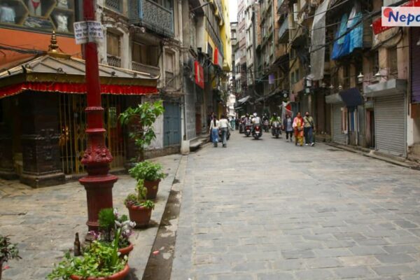 एकसमय भीडले भरिने असन बजार अहिले सुनसान