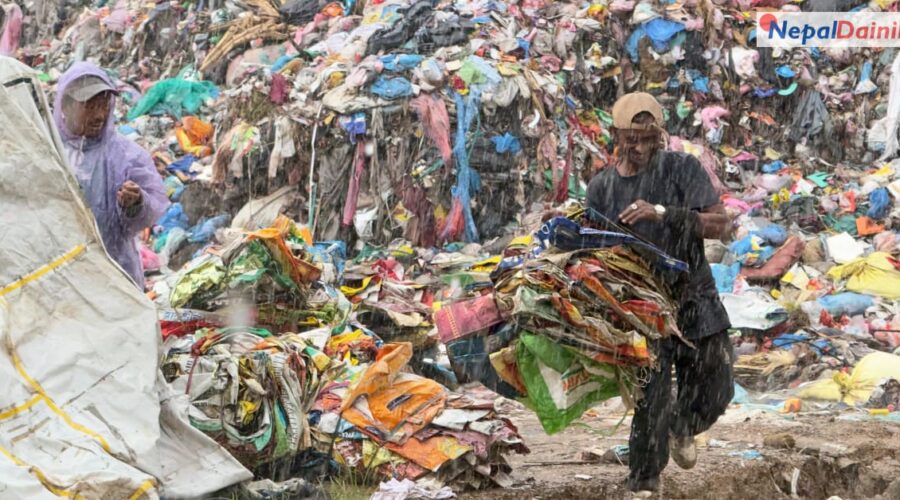 मुसलधारे वर्षामै सिस्डोलमा फोहोर व्यवस्थापनको संघर्ष