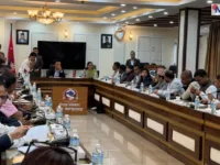 मधेशको पछिल्लो घटनाबारे गृहमन्त्री गुरुङ र उद्योग मन्त्री यादवको सांसदहरूसँग संयुक्त छलफल
