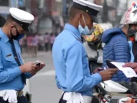 २४ घण्टामा ट्राफिक प्रहरीले गर्यो ९९१ जनालाई कारबाही