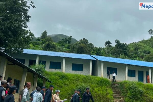 जटिल प्रसूति समस्यापछि आमा र नवजात शिशुको हवाई उद्धार